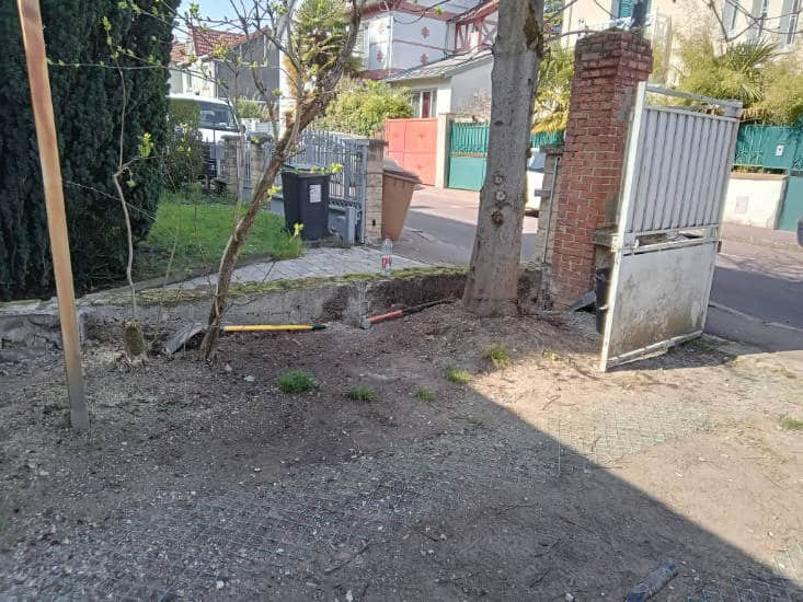 Réalisation d'une allée à l'entrée d'un maison dans les Yvelines avec M Gayet